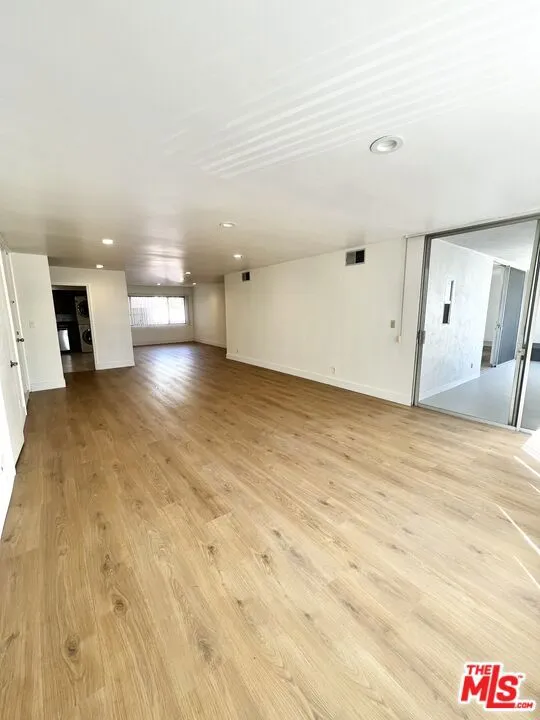 9221 Charleville Boulevard #B Beverly Hills, CA 90212