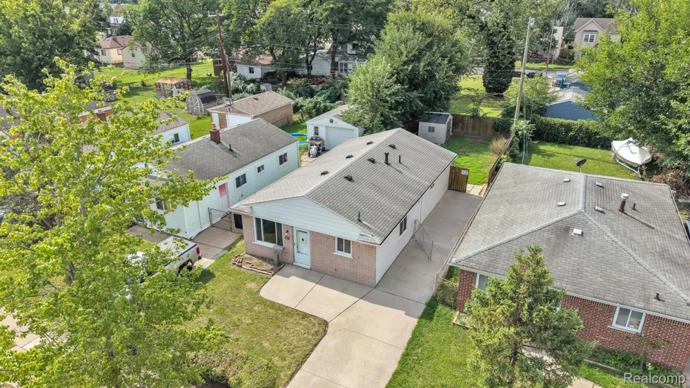 1433 Reo Avenue Lincoln Park City, MI 48146