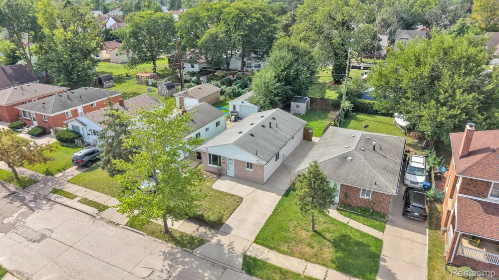 1433 Reo Avenue Lincoln Park City, MI 48146