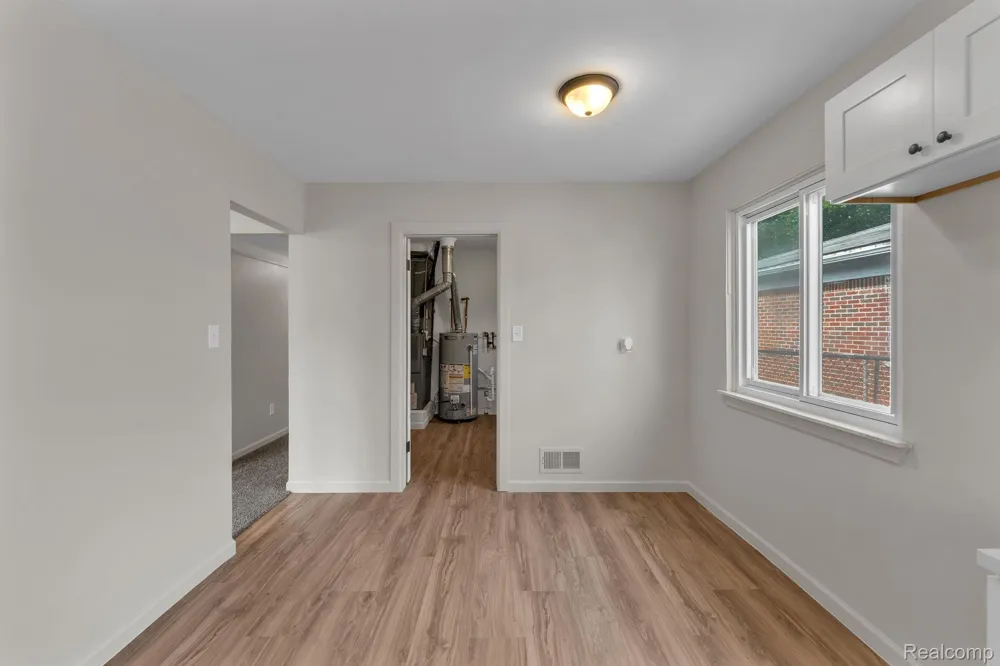 1433 Reo Avenue Lincoln Park City, MI 48146