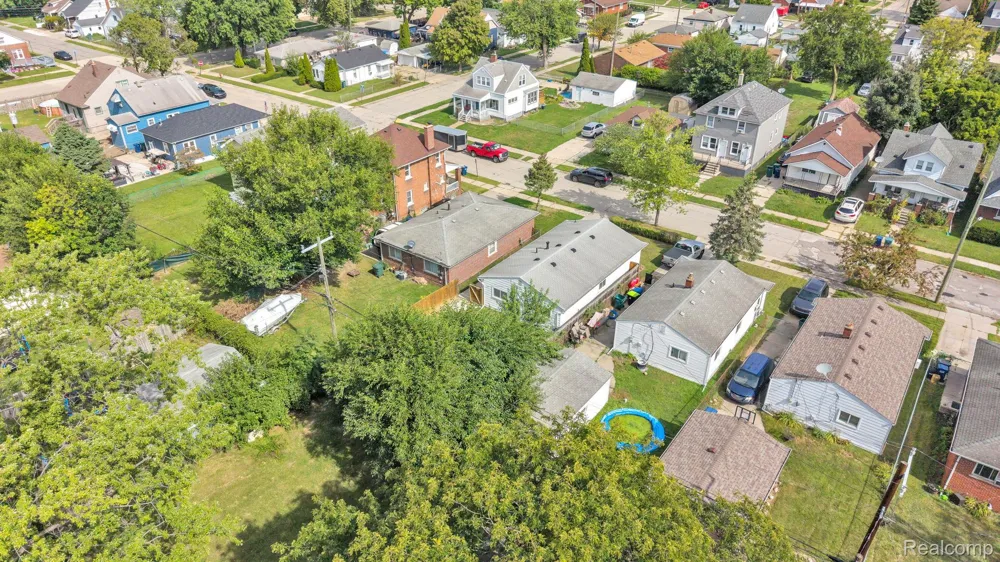 1433 Reo Avenue Lincoln Park City, MI 48146