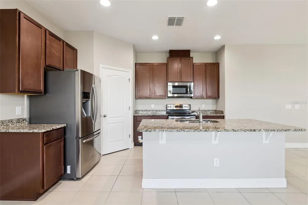 3719 CRAWLEY DOWN LOOP Sanford, FL 32773