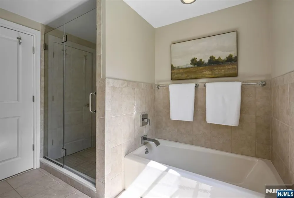 424 Braeburn Road Ho-Ho-Kus, NJ 07423