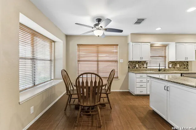 2127 Oak Bnd San Antonio, TX 78259
