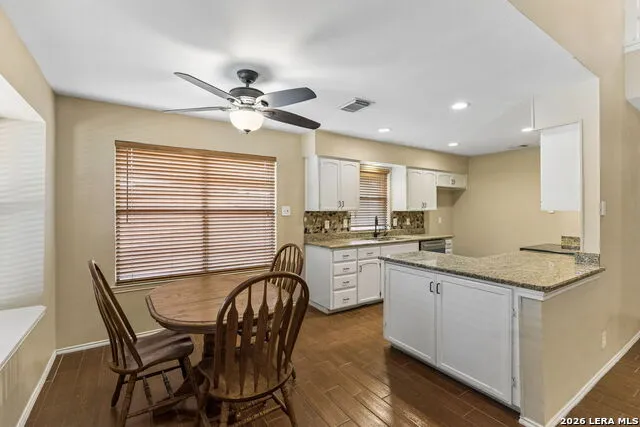 2127 Oak Bnd San Antonio, TX 78259