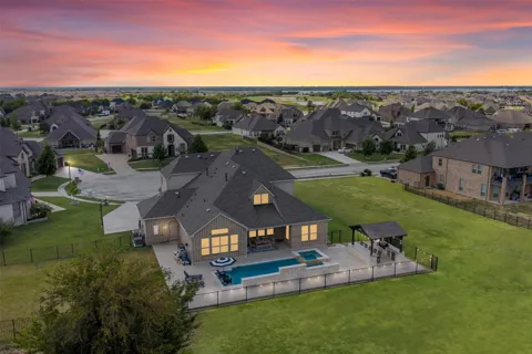 2427 Debracie Court
