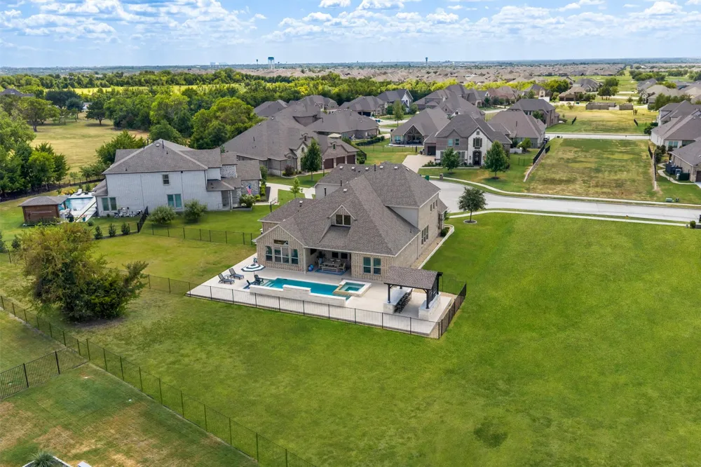 2427 Debracie Court Heath, TX 75126