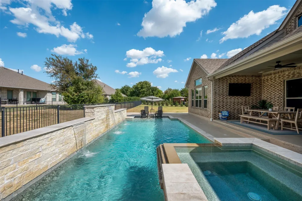 2427 Debracie Court Heath, TX 75126