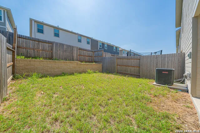 7616 MAGNOLIA VLG San Antonio, TX 78252