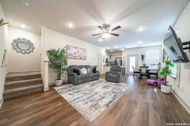 7616 MAGNOLIA VLG San Antonio, TX 78252