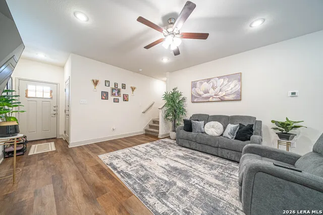 7616 MAGNOLIA VLG San Antonio, TX 78252