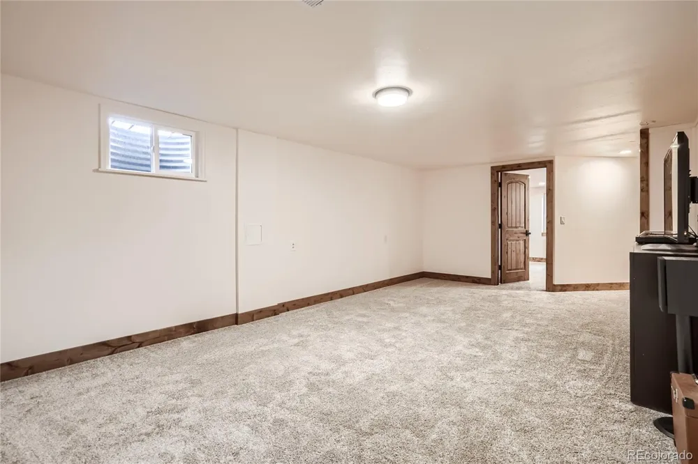810 E 85th Avenue Denver, CO 80229
