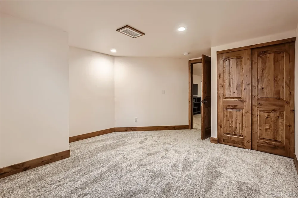 810 E 85th Avenue Denver, CO 80229