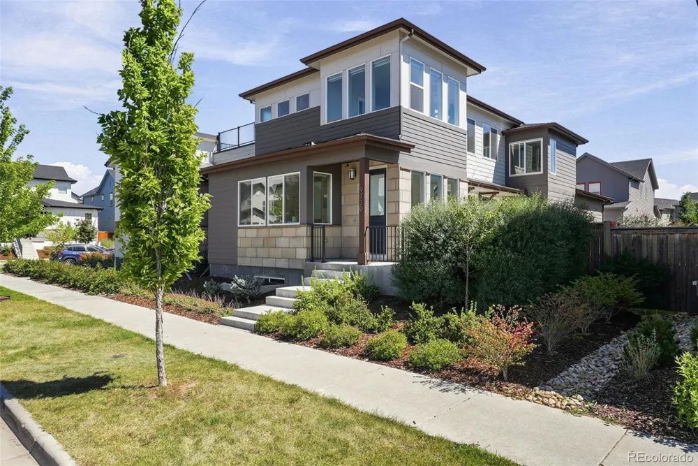 9730 E 61st Place Denver, CO 80238