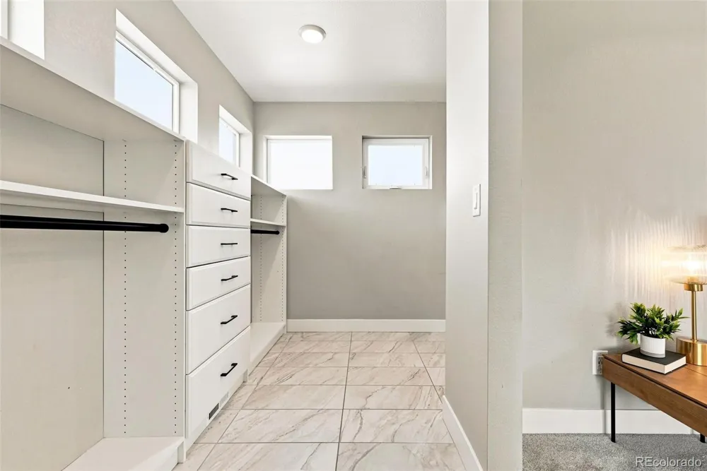 9730 E 61st Place Denver, CO 80238
