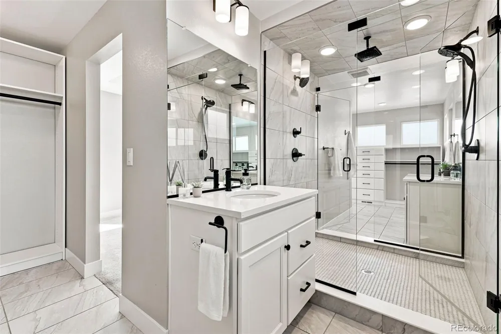 9730 E 61st Place Denver, CO 80238