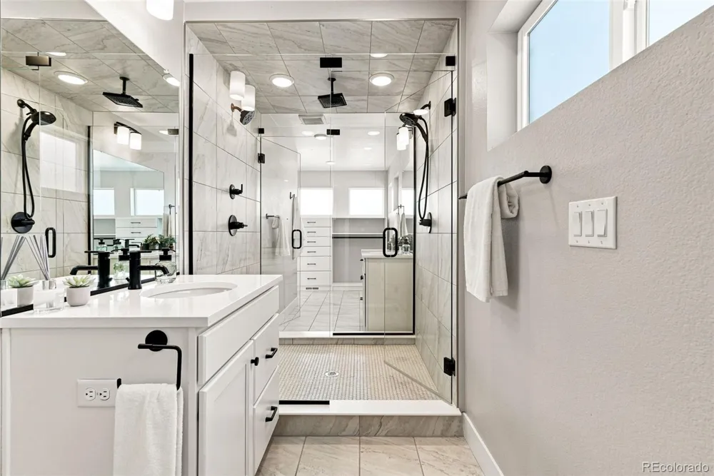 9730 E 61st Place Denver, CO 80238