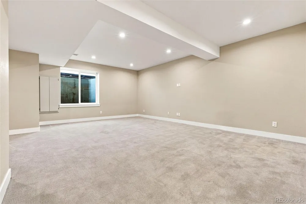 9730 E 61st Place Denver, CO 80238