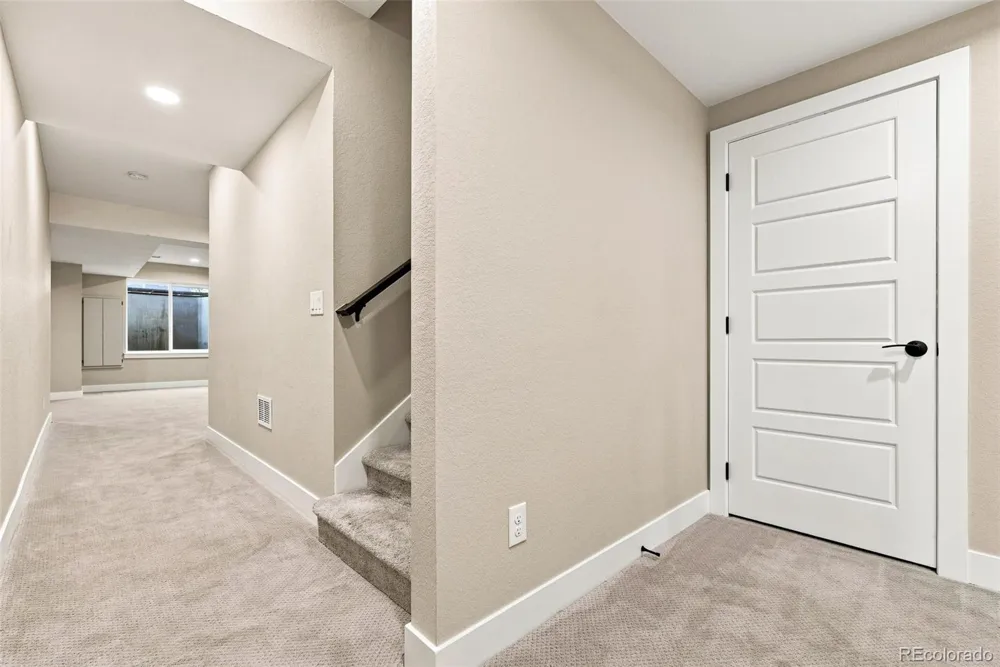 9730 E 61st Place Denver, CO 80238
