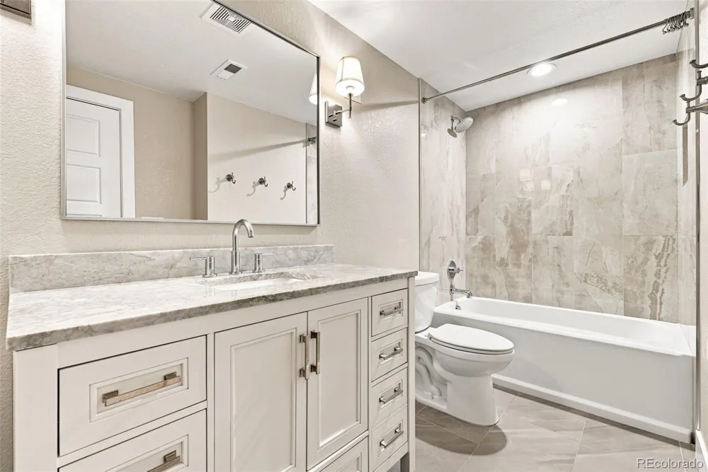 9730 E 61st Place Denver, CO 80238