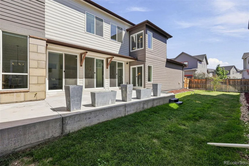 9730 E 61st Place Denver, CO 80238