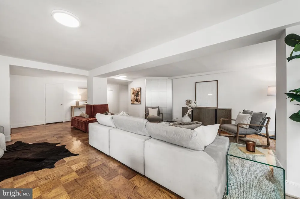 220 W RITTENHOUSE SQUARE #16C Philadelphia, PA 19103