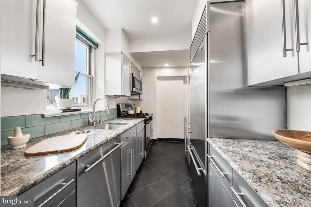 220 W RITTENHOUSE SQUARE #16C Philadelphia, PA 19103