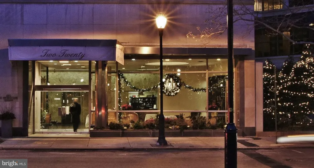 220 W RITTENHOUSE SQUARE #16C Philadelphia, PA 19103