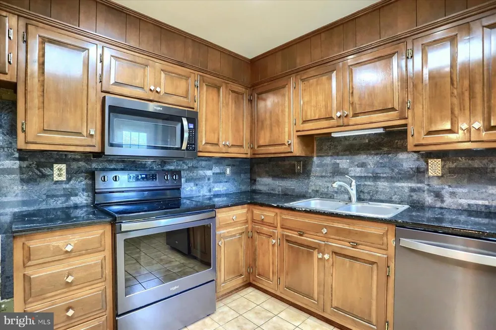 5580 MERCURY ROAD Harrisburg, PA 17109