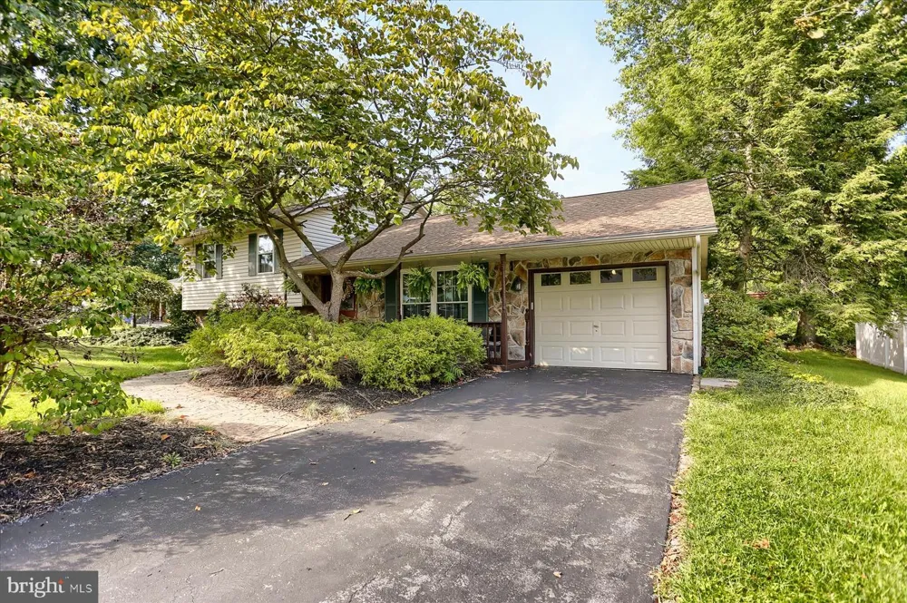 5580 MERCURY ROAD Harrisburg, PA 17109