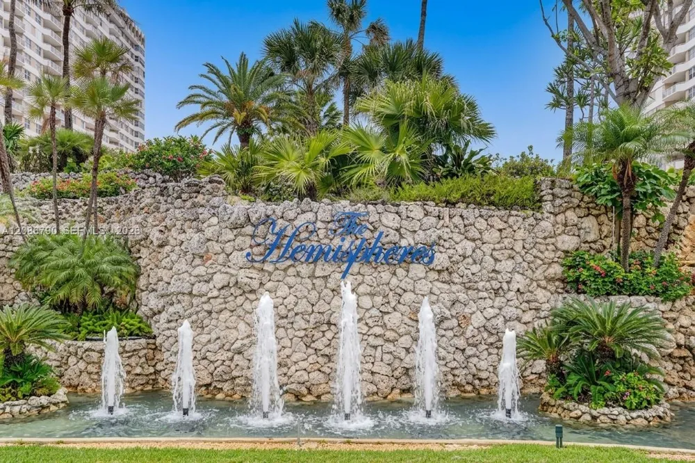 1950 S Ocean Dr #LE Hallandale Beach, FL 33009