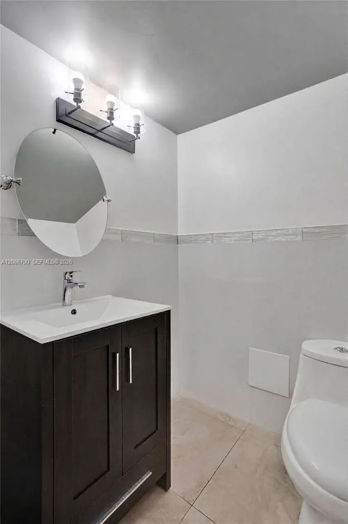 1950 S Ocean Dr #LE Hallandale Beach, FL 33009