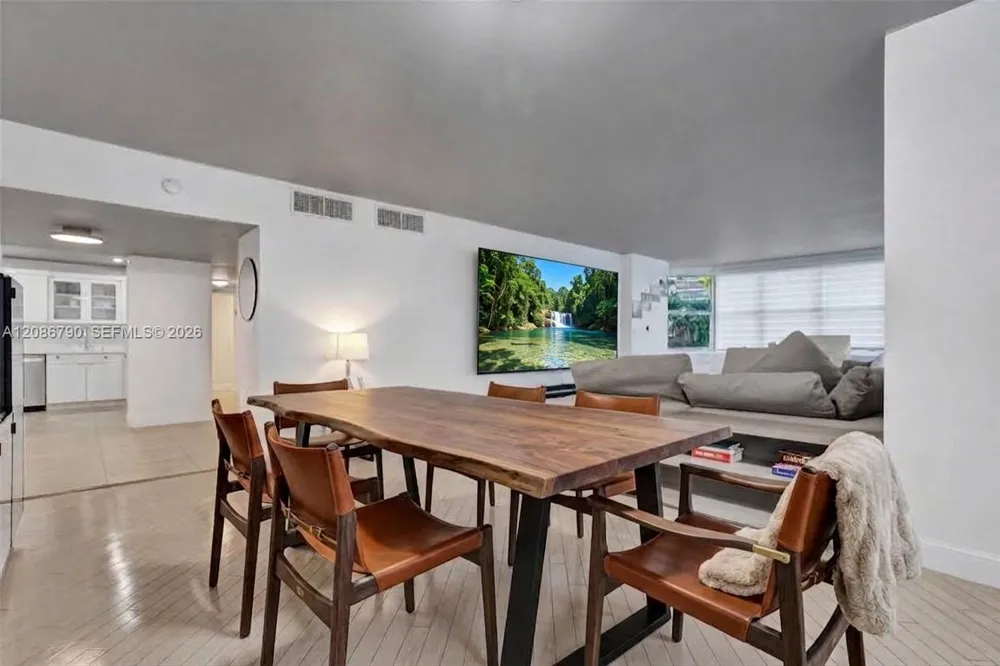 1950 S Ocean Dr #LE Hallandale Beach, FL 33009