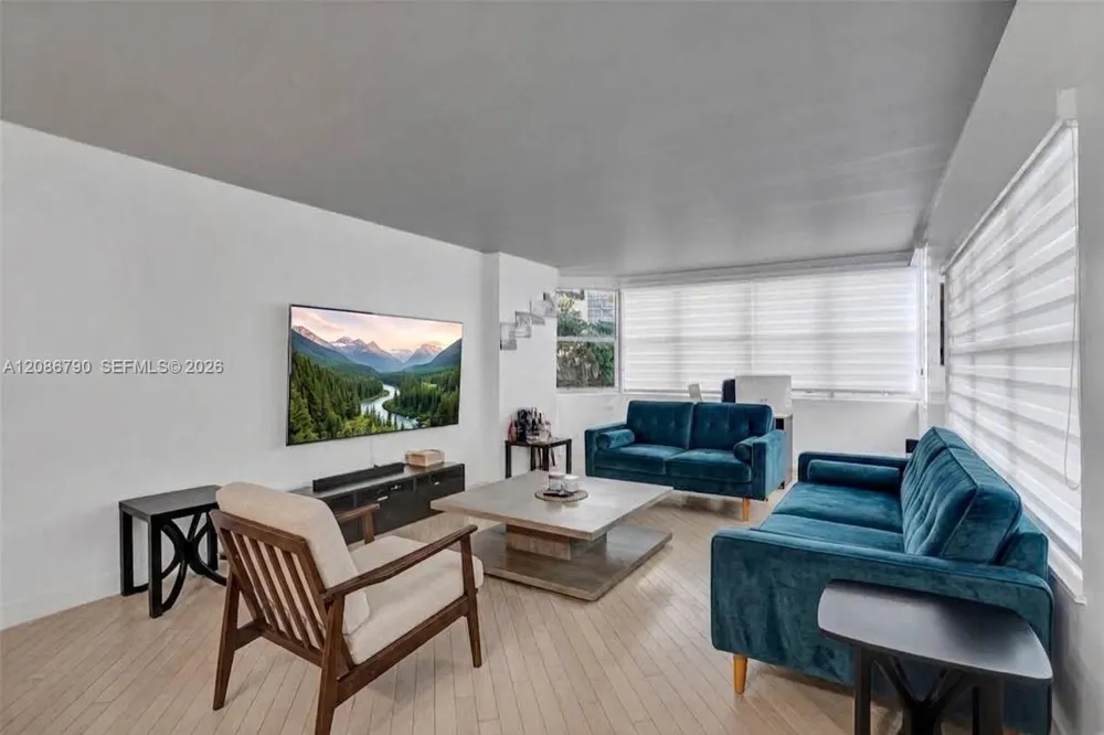 1950 S Ocean Dr #LE Hallandale Beach, FL 33009