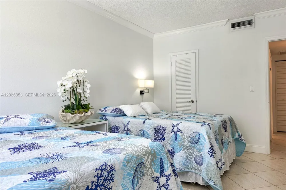 1950 S Ocean Dr #4A Hallandale Beach, FL 33009
