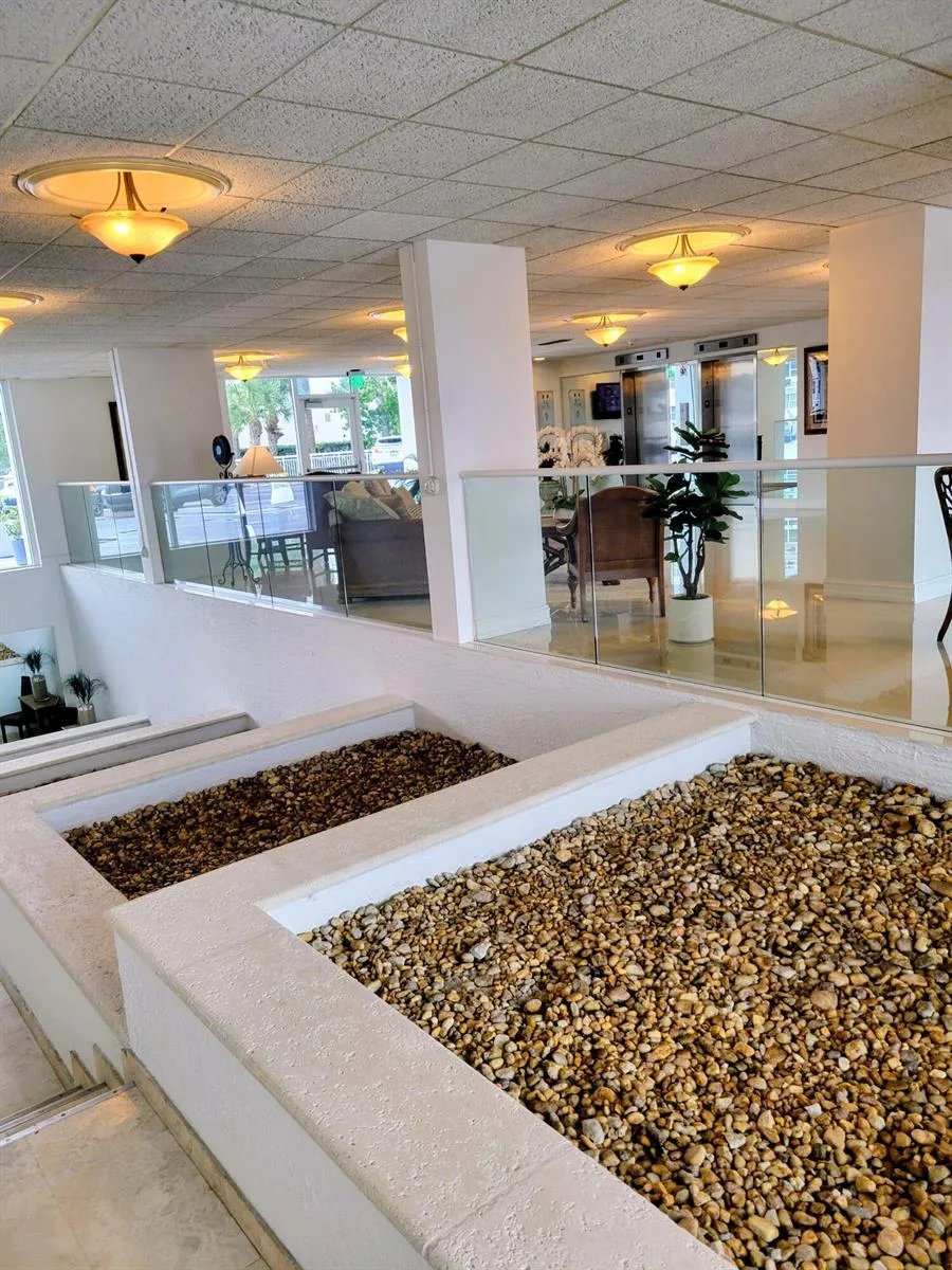 2715 Ocean Boulevard #16B Fort Lauderdale, FL 33308