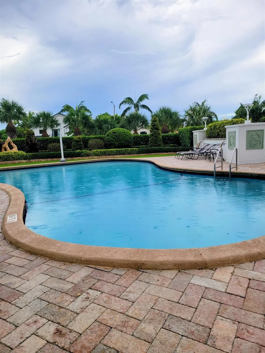 2715 Ocean Boulevard #16B Fort Lauderdale, FL 33308