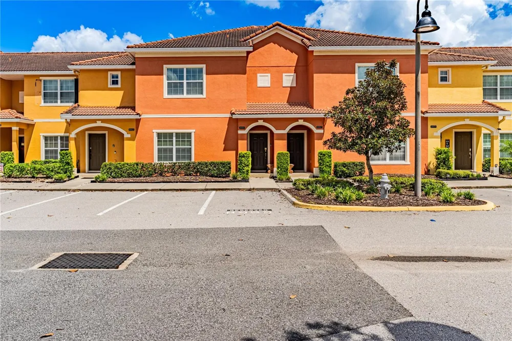 8959 COCO PALM ROAD Kissimmee, FL 34747