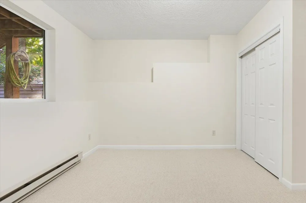 8549 Woodland Curve Saint Bonifacius, MN 55375