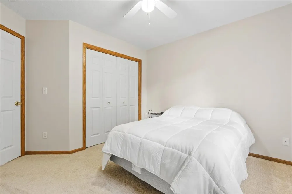 8549 Woodland Curve Saint Bonifacius, MN 55375