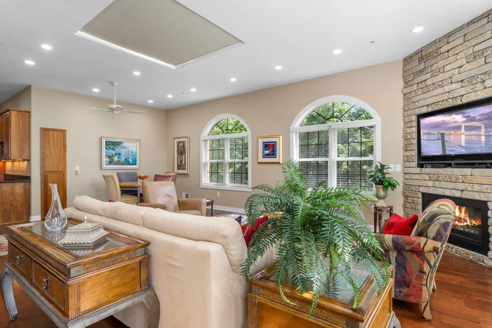3125 Inglewood Avenue S #202 Saint Louis Park, MN 55416
