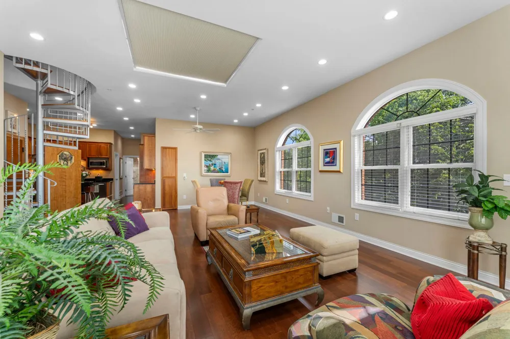 3125 Inglewood Avenue S #202 Saint Louis Park, MN 55416