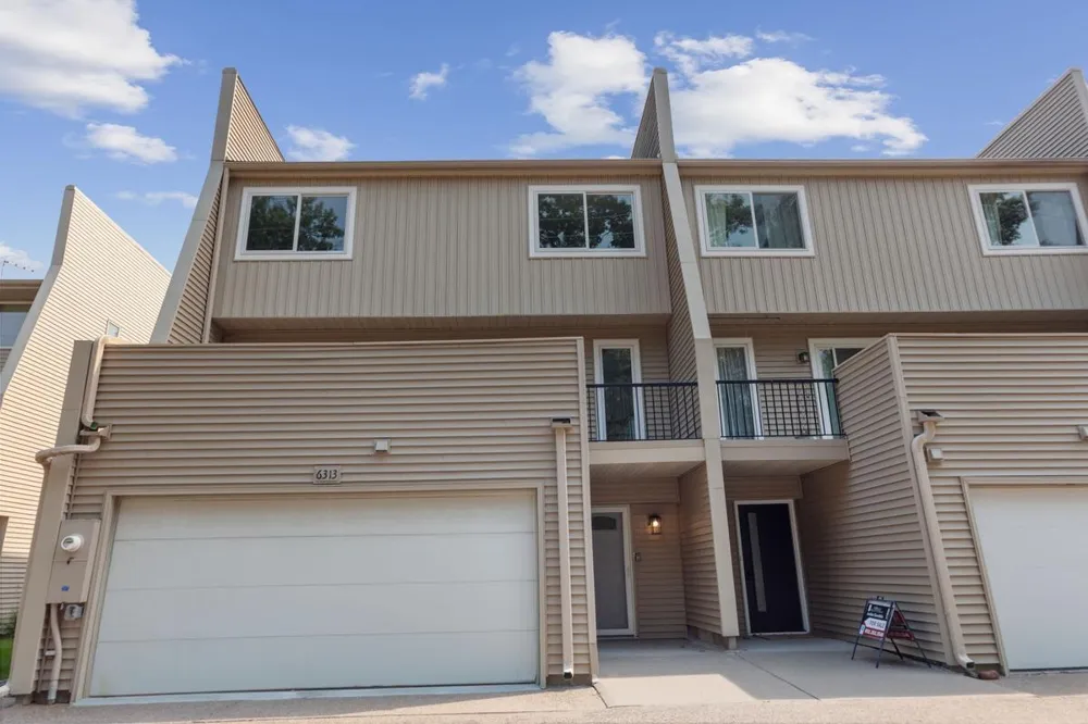 6313 Saint Croix Trail Stillwater, MN 55082