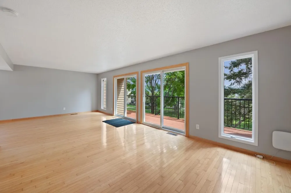 6313 Saint Croix Trail Stillwater, MN 55082