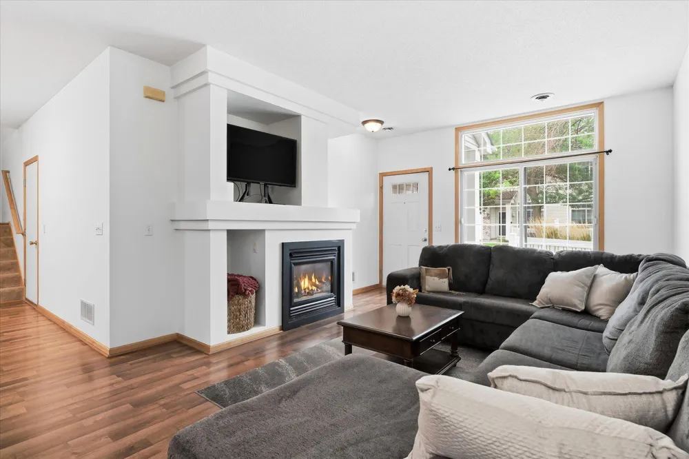 18155 96th Avenue Maple Grove, MN 55311