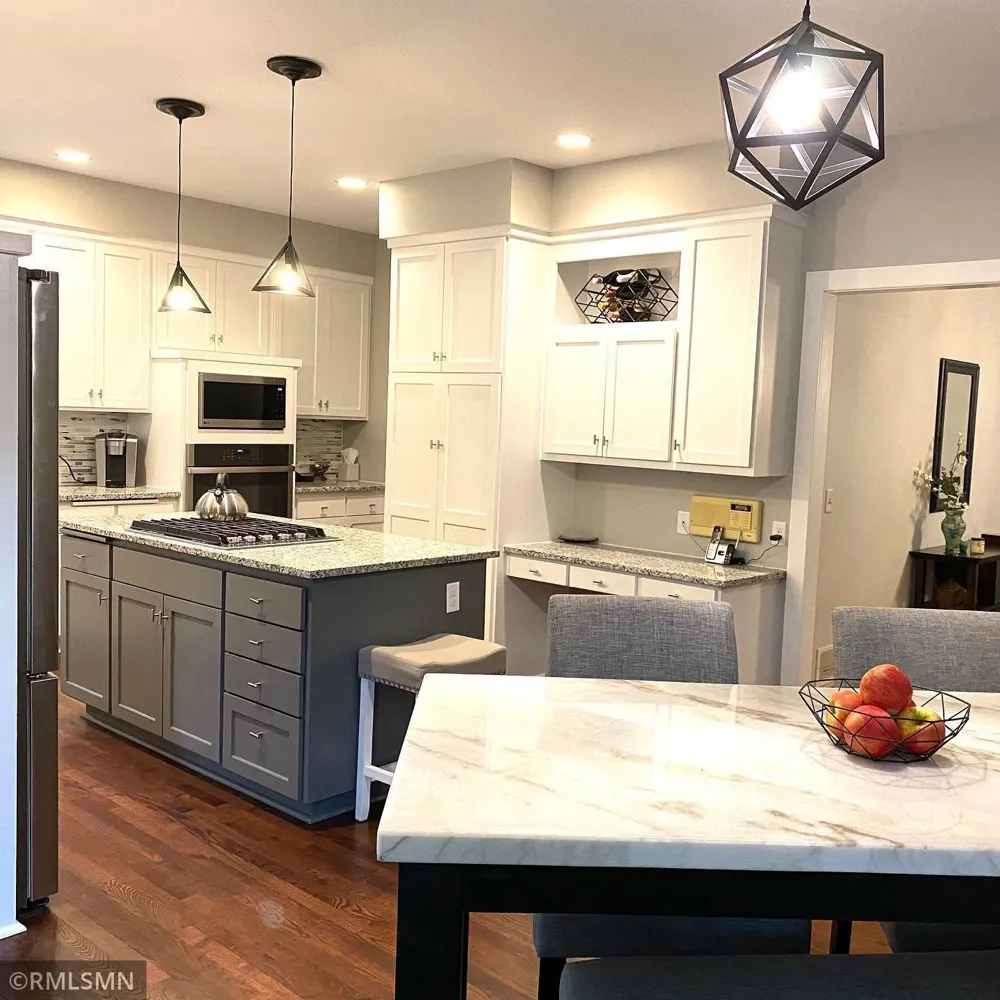 13789 Guild Avenue Apple Valley, MN 55124