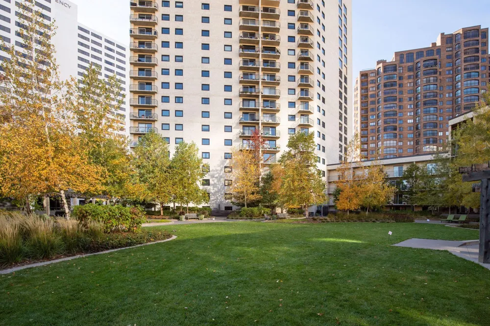 1200 Nicollet Mall #518 Minneapolis, MN 55403