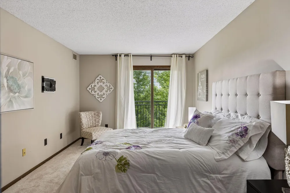 1200 Nicollet Mall #518 Minneapolis, MN 55403