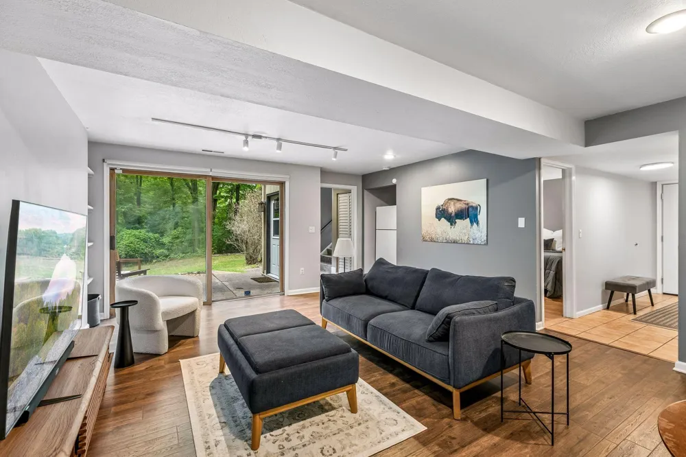 15 High Circle Way North Oaks, MN 55127