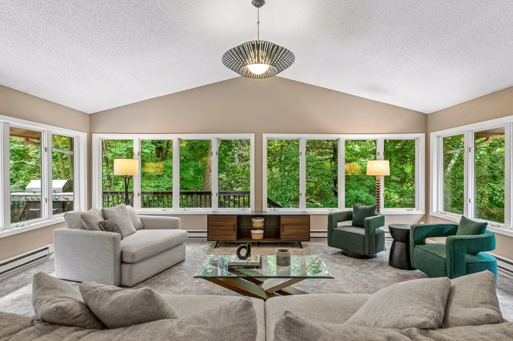 15 High Circle Way North Oaks, MN 55127